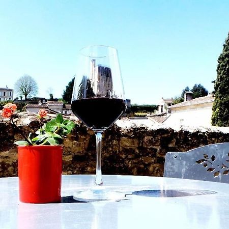 Les Nids De La Tour - Spa Prive - Wifi Saint-Emilion Exterior photo